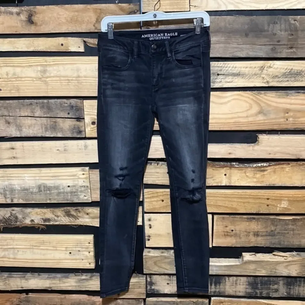 American‎ Eagle Black Distressed Super Stretch Hi Rise Jegging Size 4